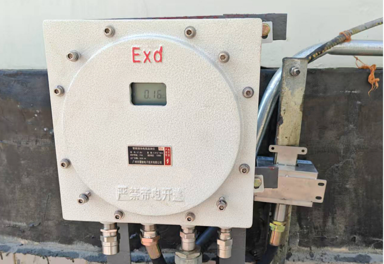 "重大危险源必备：智能防爆接地电阻监测系统"